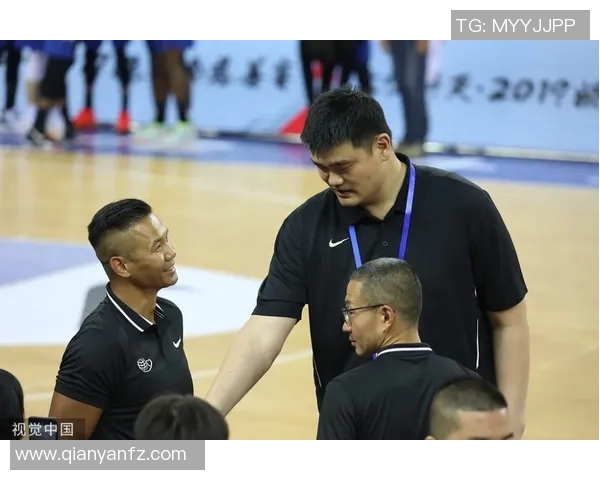 黄强专访：从篮球小子到职业球员的成长与蜕变之路